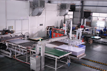 公司板材全自動(dòng)生產(chǎn)線和設(shè)備