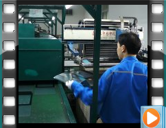 迪多自動絲印工藝過程3